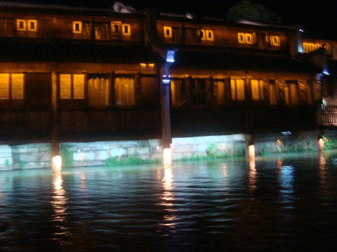 dvubb 按此在新窗口浏览图片